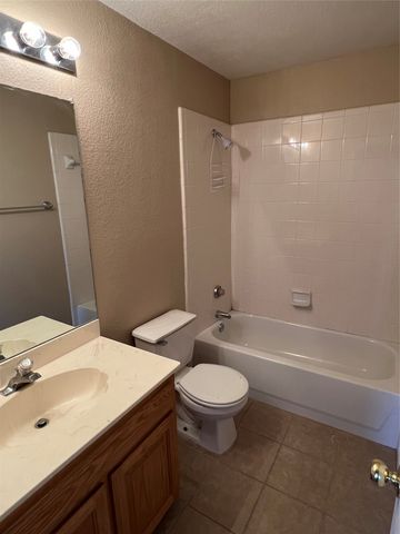 902 Brose Drive, Lewisville, TX 75067