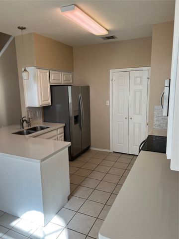 902 Brose Drive, Lewisville, TX 75067