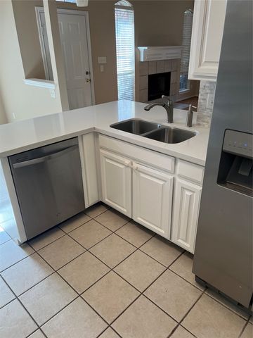902 Brose Drive, Lewisville, TX 75067