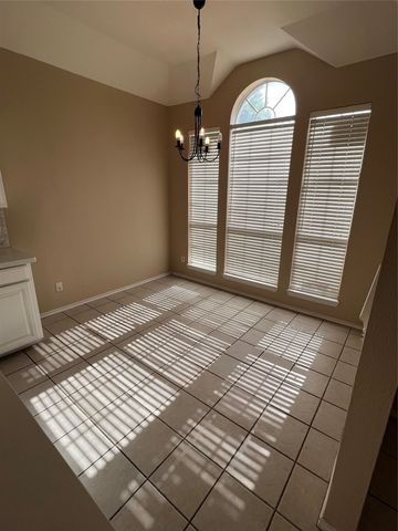 902 Brose Drive, Lewisville, TX 75067