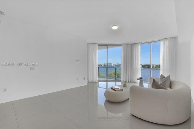 17111 Biscayne Boulevard 506, North Miami Beach, FL 33160