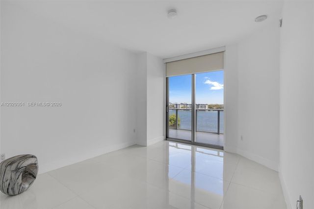 17111 Biscayne Boulevard 506, North Miami Beach, FL 33160