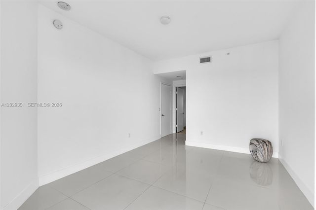 17111 Biscayne Boulevard 506, North Miami Beach, FL 33160