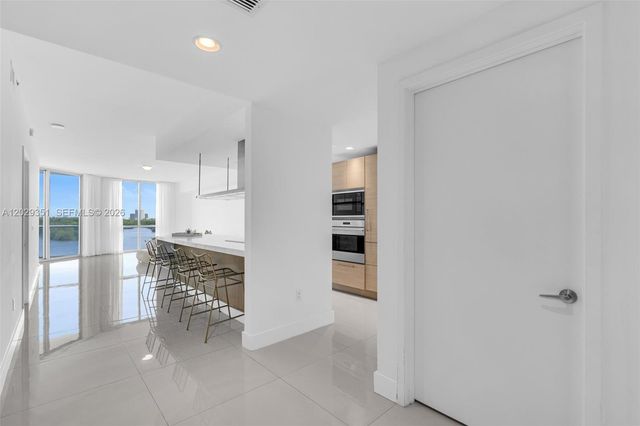 17111 Biscayne Boulevard 506, North Miami Beach, FL 33160