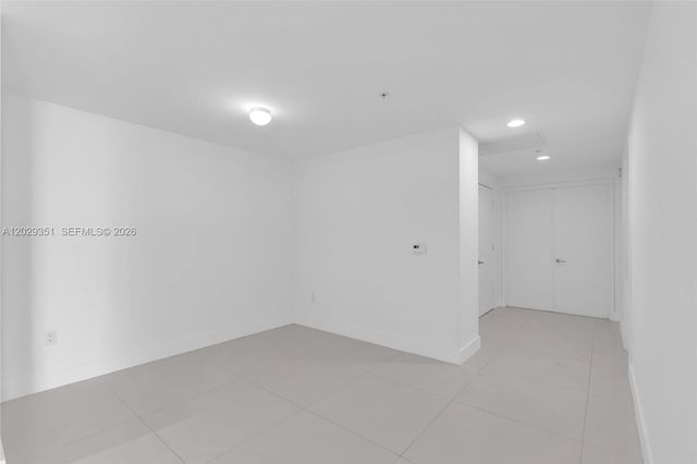 17111 Biscayne Boulevard 506, North Miami Beach, FL 33160