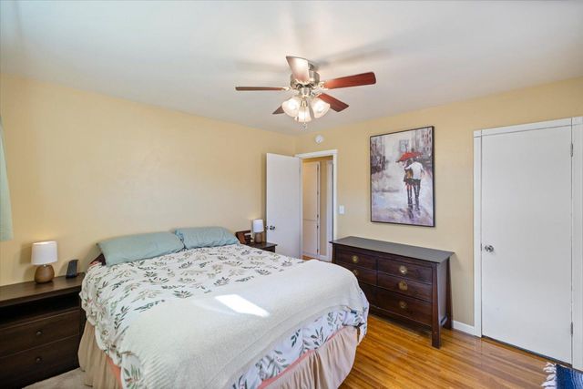 2559 Herschel Street, Roseville, MN 55113