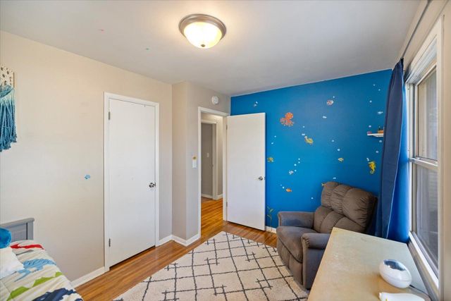 2559 Herschel Street, Roseville, MN 55113