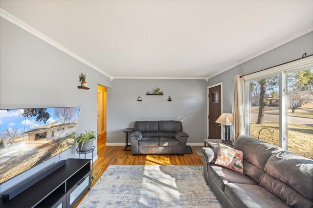 2559 Herschel Street, Roseville, MN 55113