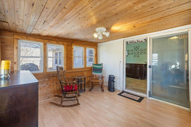 2559 Herschel Street, Roseville, MN 55113