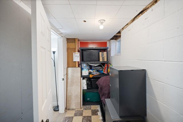 2559 Herschel Street, Roseville, MN 55113