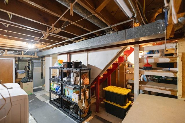 2559 Herschel Street, Roseville, MN 55113