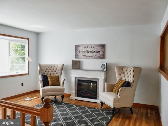 536 CRESTPARK DR, Glen Burnie, MD 21061