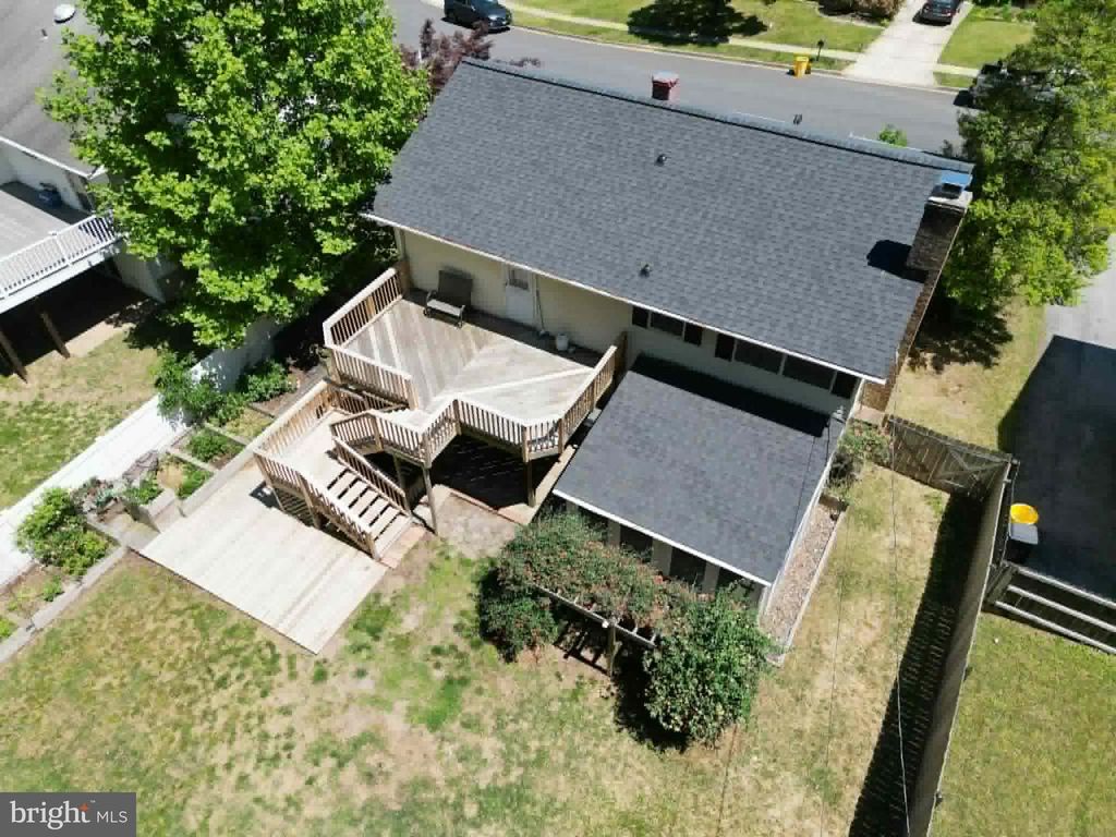 Image 24 of property listing at 536 CRESTPARK DR, Glen Burnie, MD 21061
