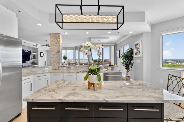 5823 BOWEN DANIEL DRIVE 906, Tampa, FL 33616