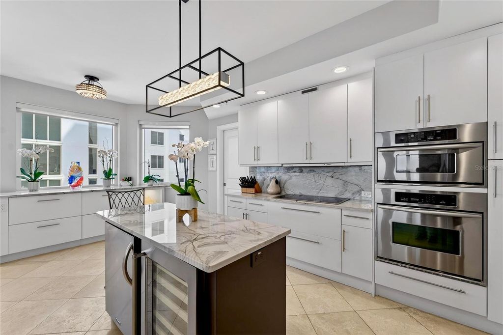 Image 12 of property listing at 5823 BOWEN DANIEL DRIVE 906, Tampa, FL 33616