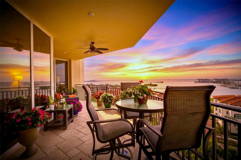 Image 58 of property listing at 5823 BOWEN DANIEL DRIVE 906, Tampa, FL 33616