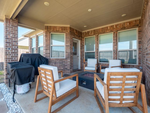 16431 Elkcreek Drive, Hockley, TX 77447