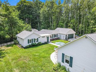 37858 County Road 665, Paw Paw, MI 49079