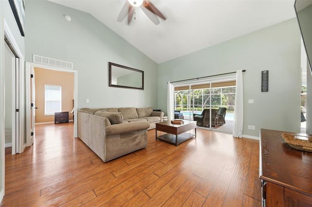 11109 GOLDEN EAGLE AVENUE, Weeki Wachee, FL 34613