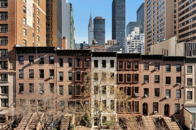 150 E 37th St Apt 6G, New York City, NY 10016