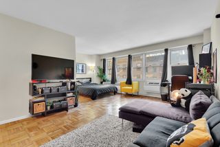 150 E 37th St Apt 6G, New York City, NY 10016