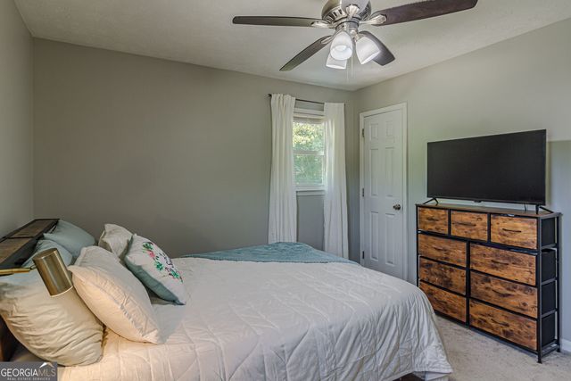 1527 Bennett Road, Grayson, GA 30017