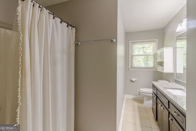 1527 Bennett Road, Grayson, GA 30017