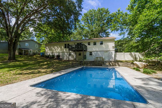 1527 Bennett Road, Grayson, GA 30017