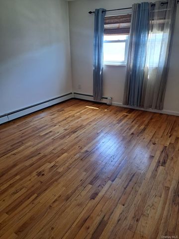 149 23 124 th, South Ozone Park, NY 11420