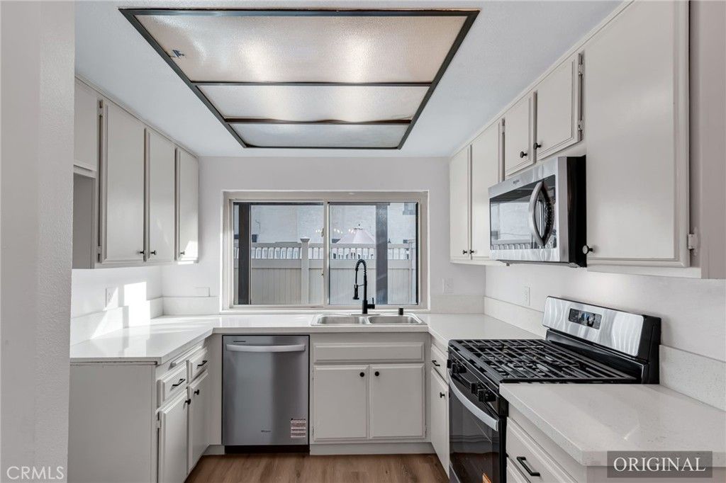 Image 14 of property listing at 9904 Aspen Circle, Santa Fe Springs, CA 90670