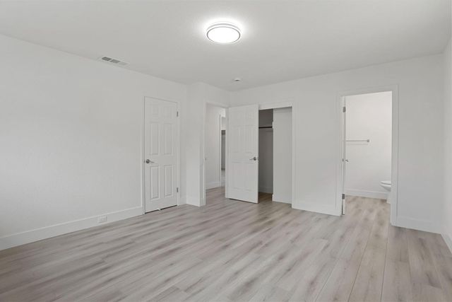 8013 El Cajon St, Stockton, CA 95210