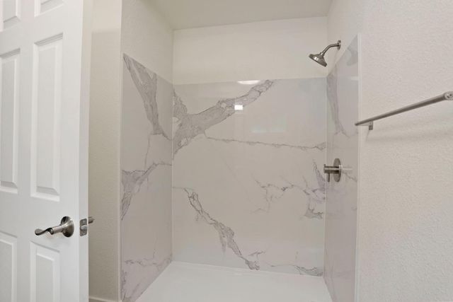 8013 El Cajon St, Stockton, CA 95210