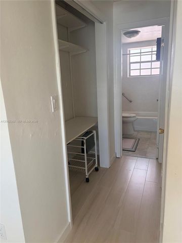251 Galen Dr 302, Key Biscayne, FL 33149