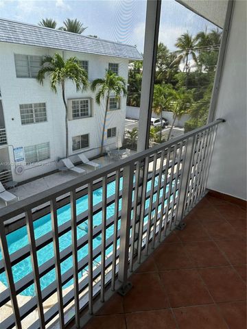 251 Galen Dr 302, Key Biscayne, FL 33149