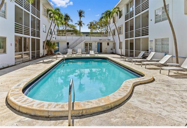 251 Galen Dr 302, Key Biscayne, FL 33149
