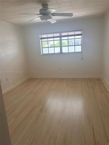 251 Galen Dr 302, Key Biscayne, FL 33149