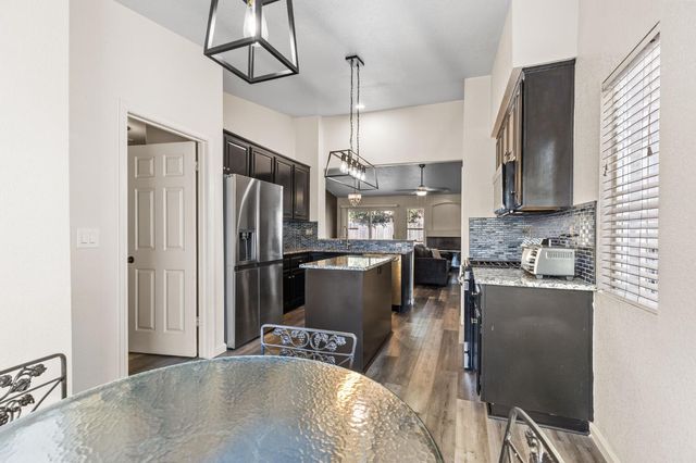 968 Carter St, Folsom, CA 95630