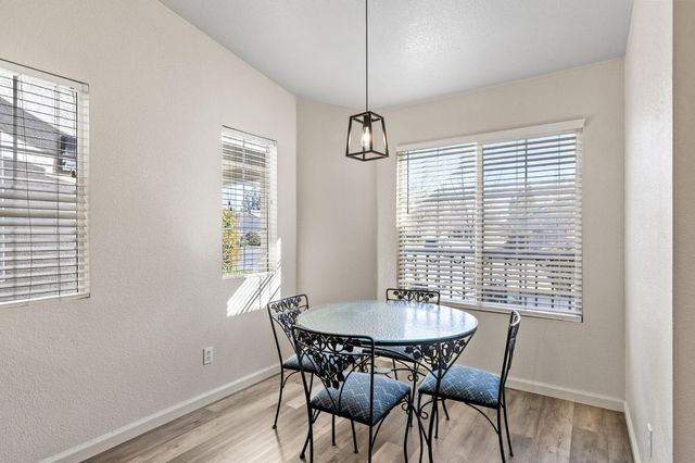 968 Carter St, Folsom, CA 95630