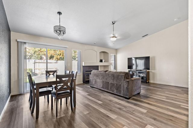 968 Carter St, Folsom, CA 95630