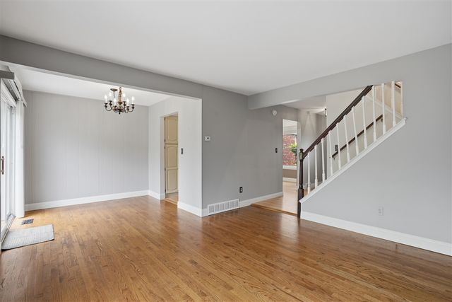 18239 Jamestown Circle, Northville, MI 48168