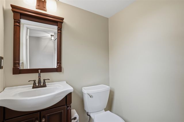 18239 Jamestown Circle, Northville, MI 48168