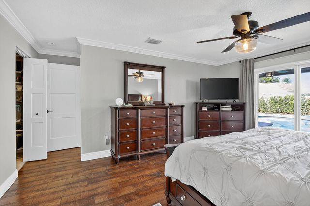 11611 SW 52nd St, Cooper City, FL 33330