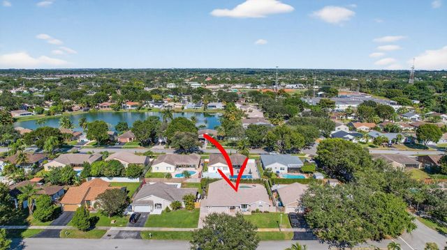 11611 SW 52nd St, Cooper City, FL 33330
