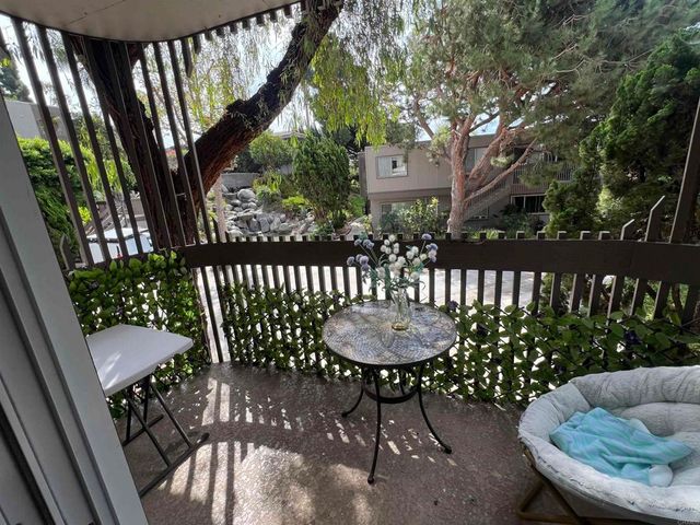 155 Rosebay Drive 37, Encinitas, CA 92024