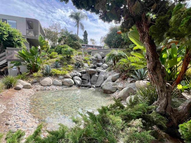 155 Rosebay Drive 37, Encinitas, CA 92024
