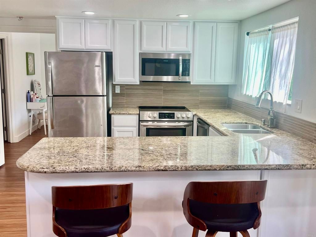 155 Rosebay Drive 37, Encinitas, CA 92024