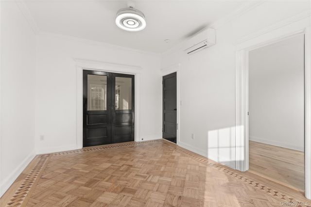 6133 Palmetto Street, Ridgewood, NY 11385