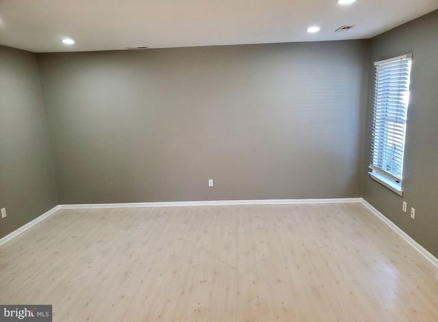 3 BANBURY CT, Southampton, PA 18966