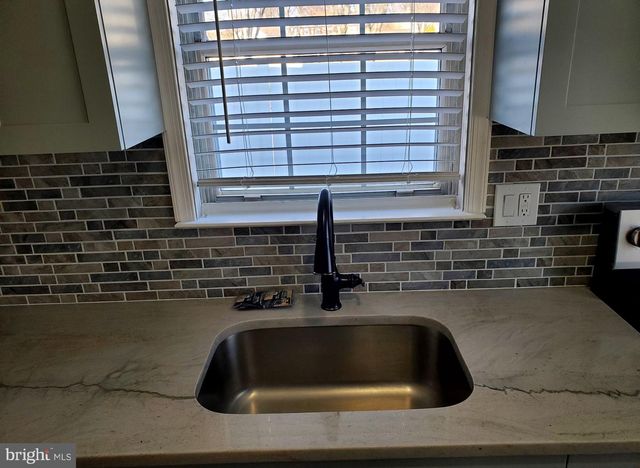 3 BANBURY CT, Southampton, PA 18966