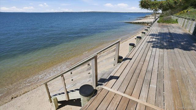 920 Cedar Point Drive E, Southold, NY 11971